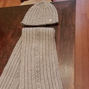 Hang Ten Gray cable knit hat and scarf